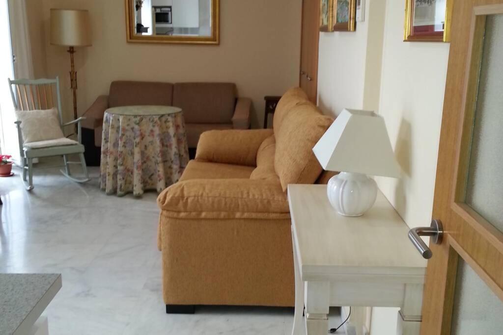 Alleanza, Puerta A Santa Cruz Seville Ngoại thất bức ảnh