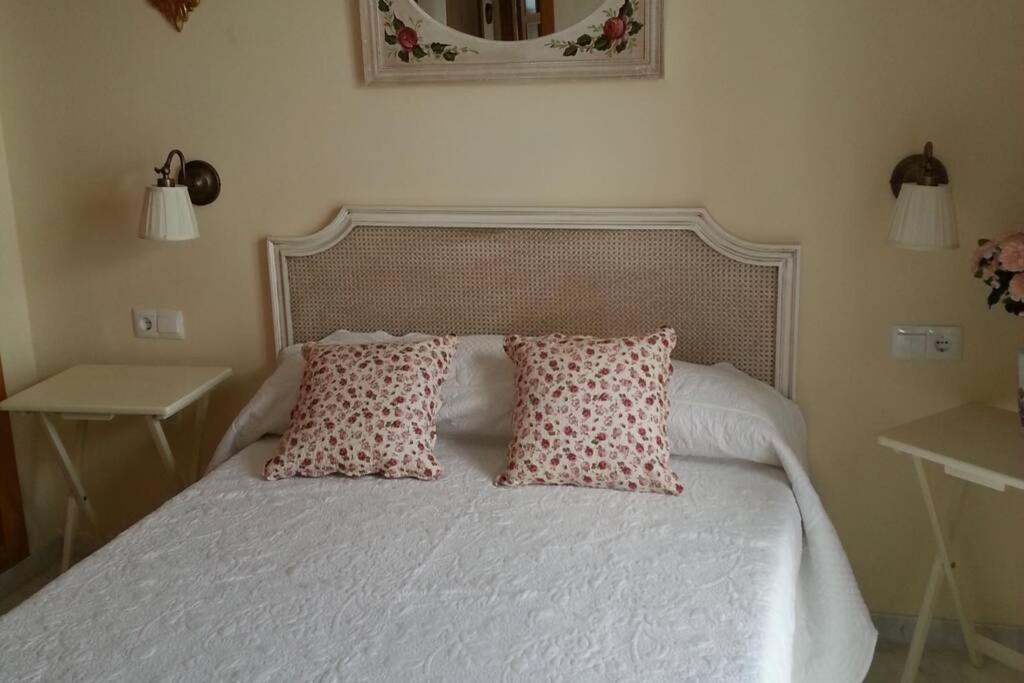 Alleanza, Puerta A Santa Cruz Seville Ngoại thất bức ảnh