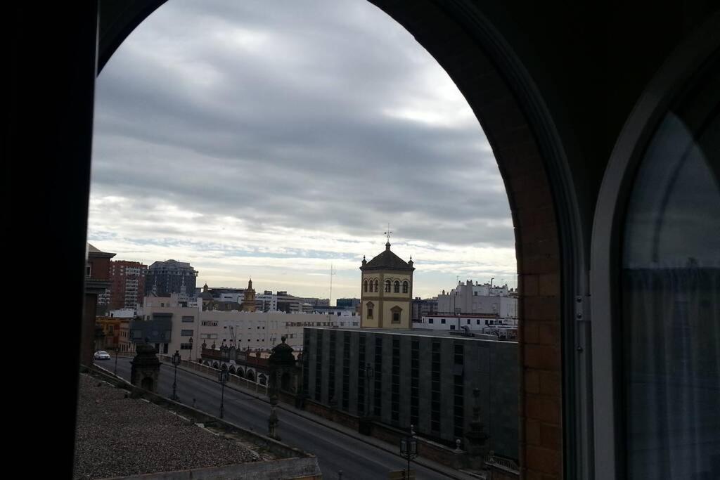 Alleanza, Puerta A Santa Cruz Seville Ngoại thất bức ảnh