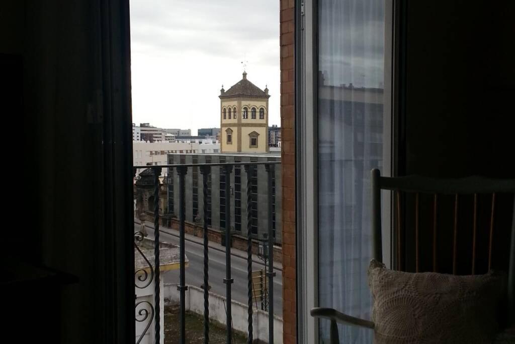 Alleanza, Puerta A Santa Cruz Seville Ngoại thất bức ảnh
